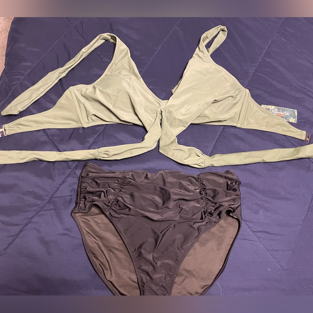 Blooming Jelly Woman’s Tummy Control Bathing Suit